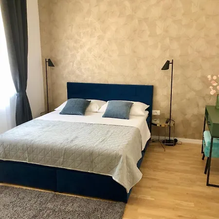 Hedone City Luxury Apartments With Free Parking Pula Exterior photo