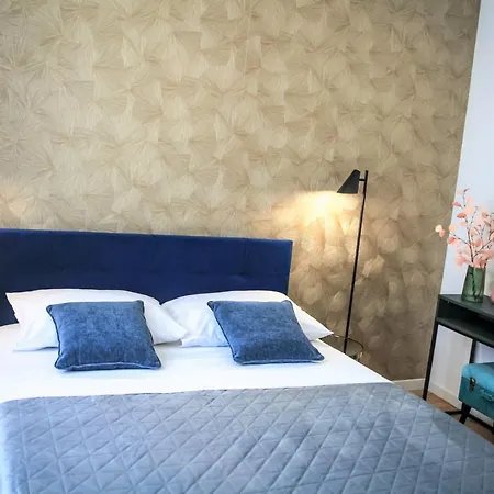 Hedone City Luxury Apartments With Free Parking Pula Exterior photo