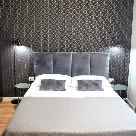 Hedone City Luxury Apartments With Free Parking Pula Exterior photo